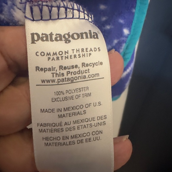Patagonia Synchilla Snap-T Fleece in Blue and Pink - Picture 6 of 7